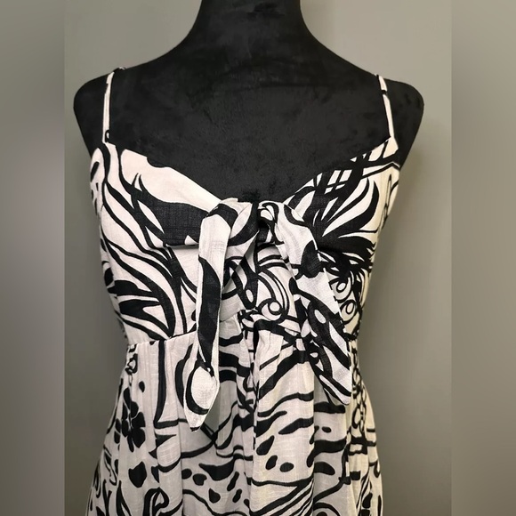 ZARA Black & White Floral Cotton Maxi Dress - Picture 4 of 15